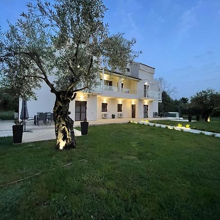 Villa Rodelia Рода Номер фото