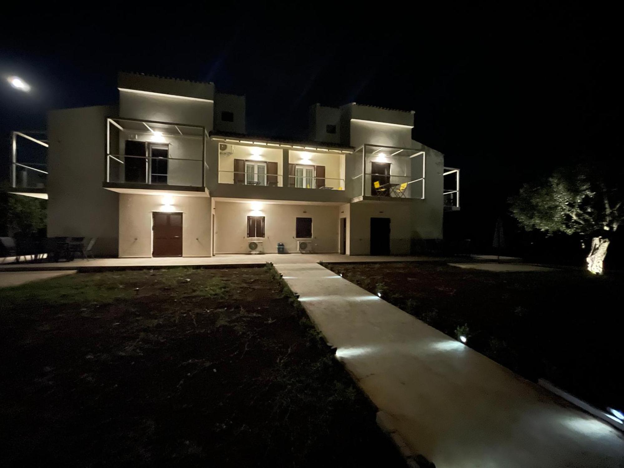 Villa Rodelia Рода Екстер'єр фото
